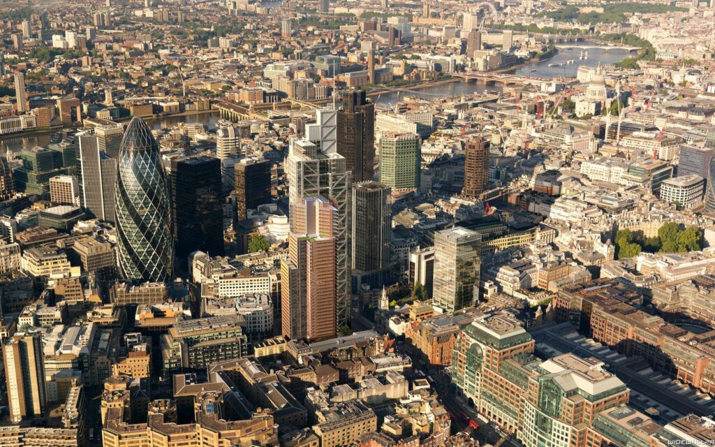 Breathtaking Aerial London Wallpaper - Morning Light Cityscape