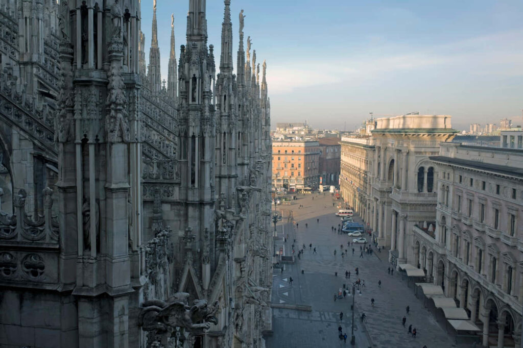 Breathtaking Milan Cathedral Wallpaper: Intricate Architecture & City View