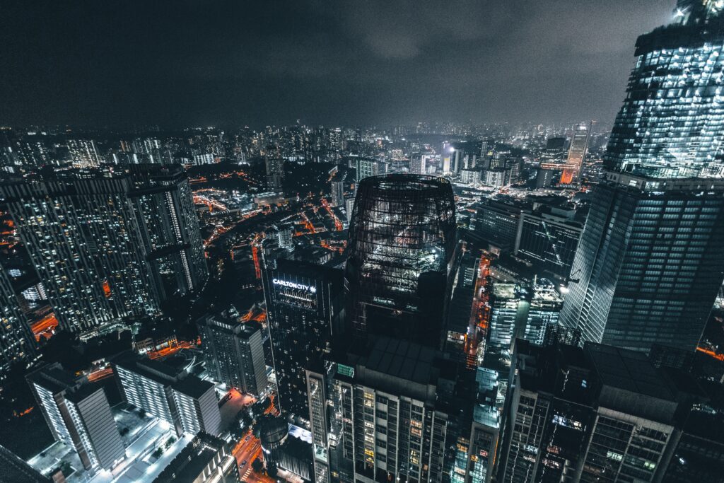 Breathtaking Night Metropolis Wallpaper: Vibrant City Lights & Skyscrapers
