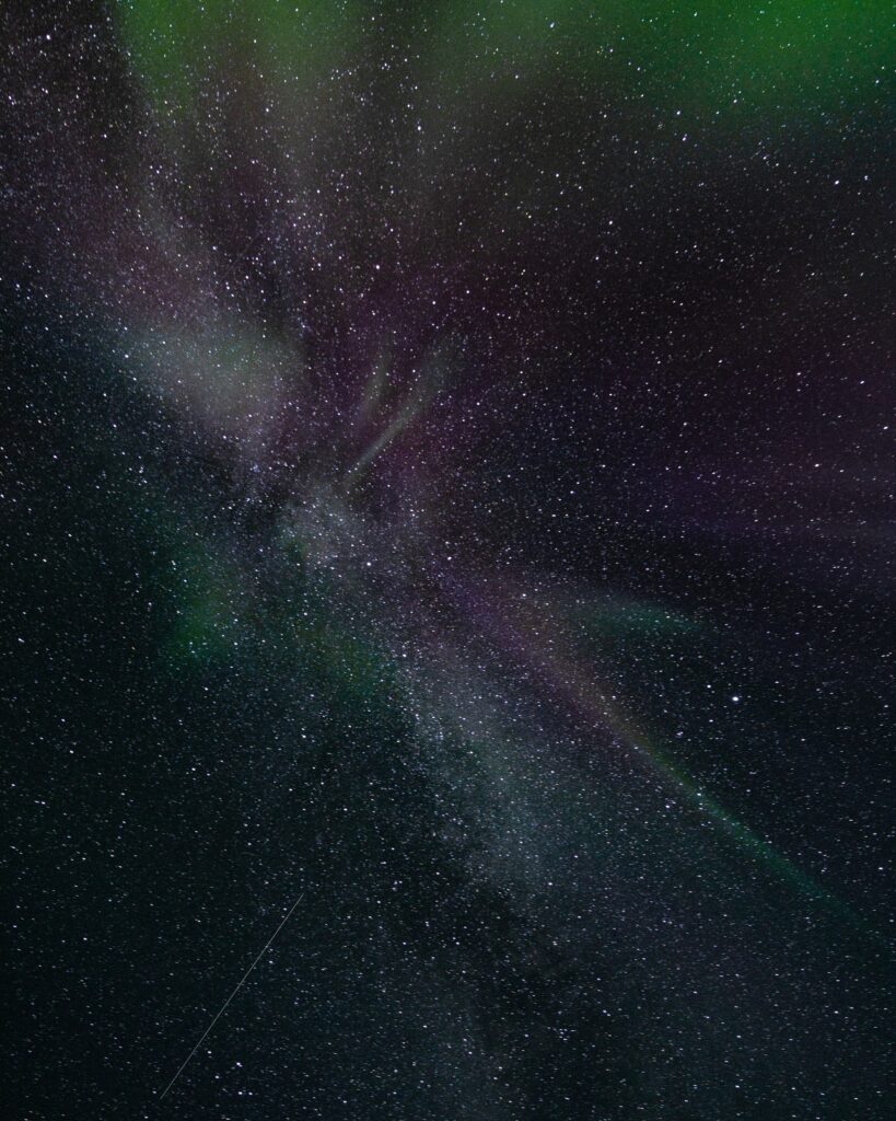 Stunning Northern Lights Wallpaper: Green & Purple Aurora Background