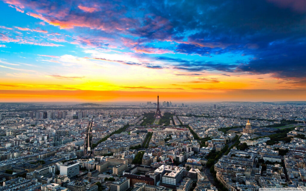 Stunning Paris Sunset Wallpaper: Eiffel Tower & Vibrant Skyline