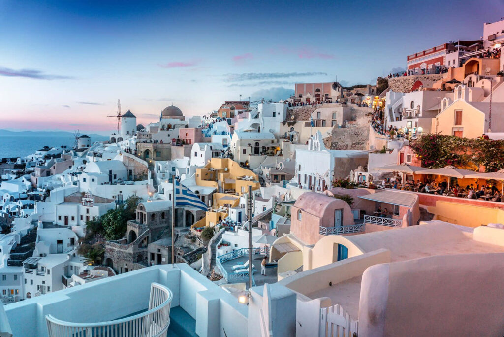 Breathtaking Santorini Island Wallpaper: White-Washed Buildings & Sunset
