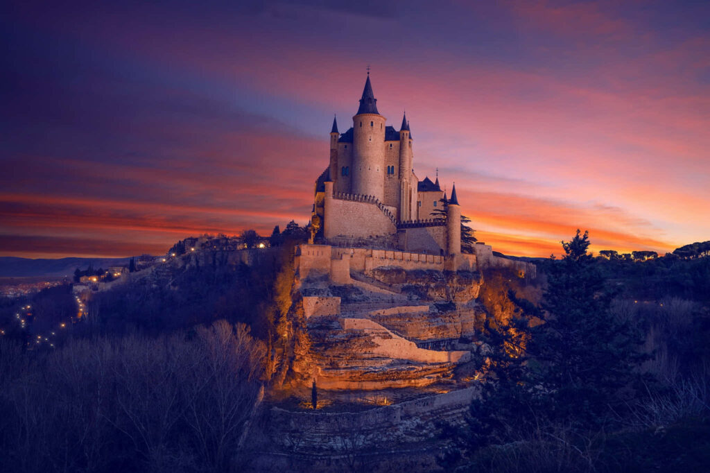Stunning Segovia Castle Sunset Wallpaper - Historic Architecture Background