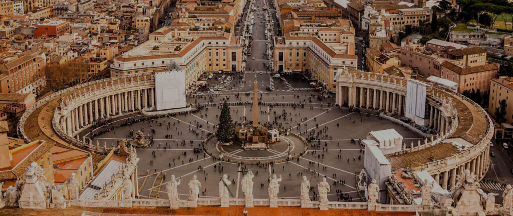 St. Peter's Square Wallpaper: Serene Views & Architectural Details