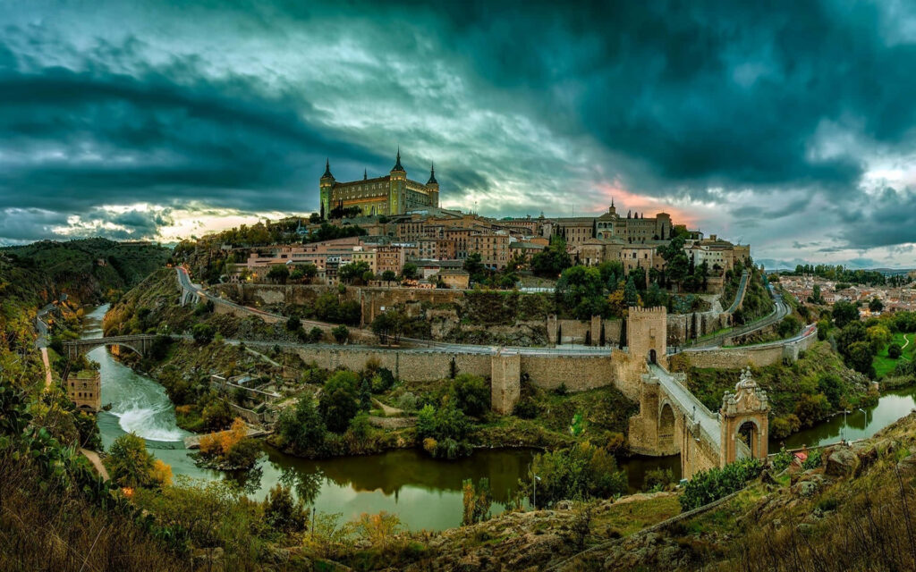 Stunning Toledo Panoramic View: Historic Architecture Wallpaper