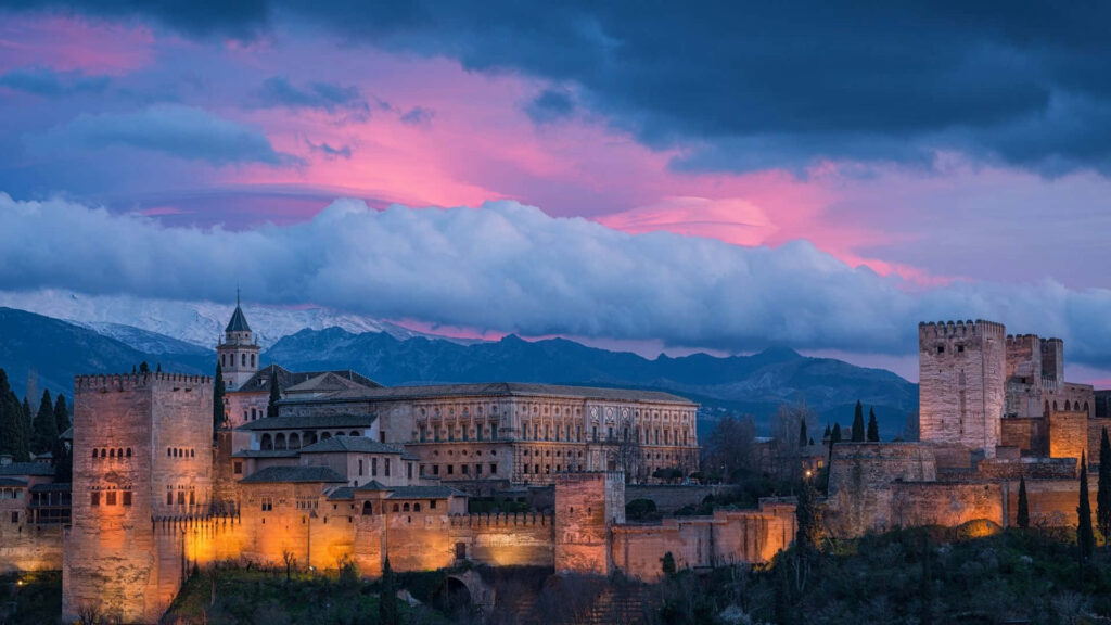 Stunning Valencia Sunset: Spanish Architecture & Dramatic Clouds Wallpaper