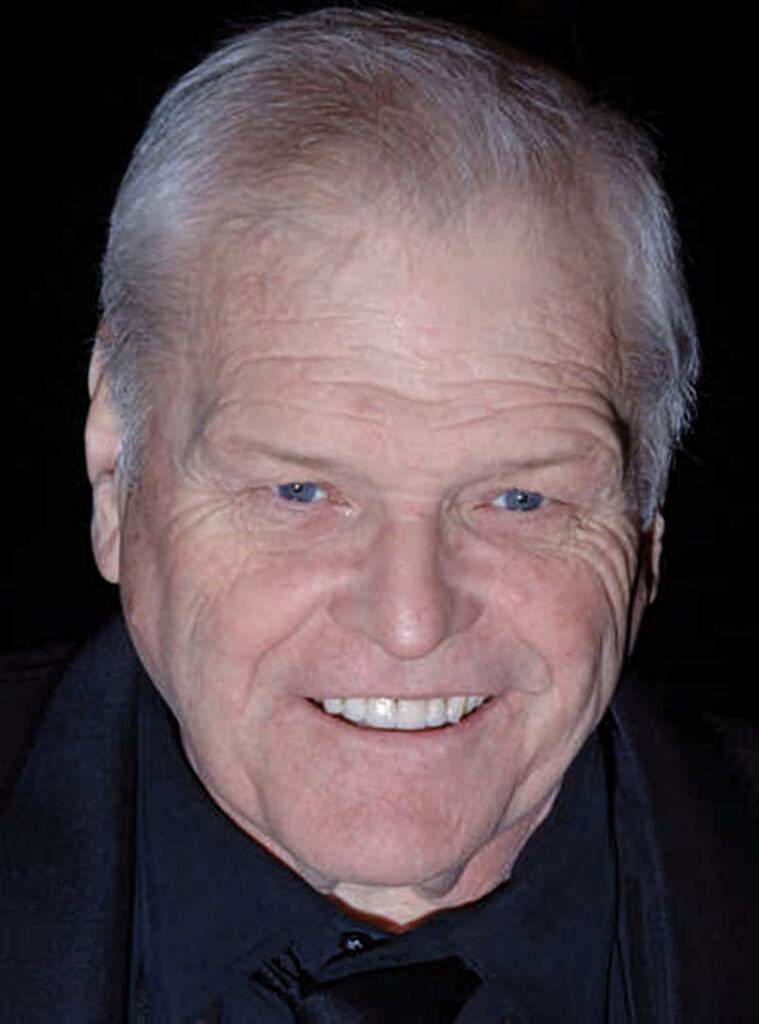 Brian Dennehy close-up portrait with friendly smile and clear blue eyes high resolution wallpaper