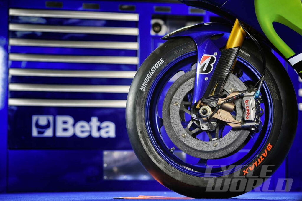 Bridgestone Yamaha Motorcycle Front Wheel Wallpaper - Performance Design