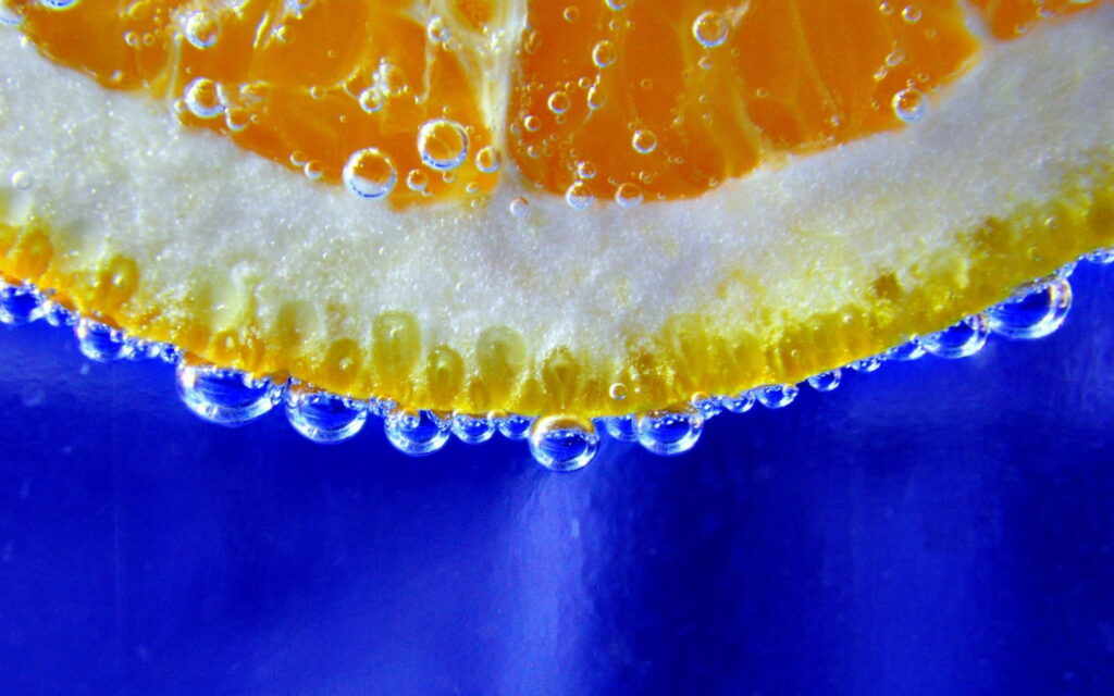 Bubbles Elegance: A Captivating HD Wallpaper with a Minimalistic Twist