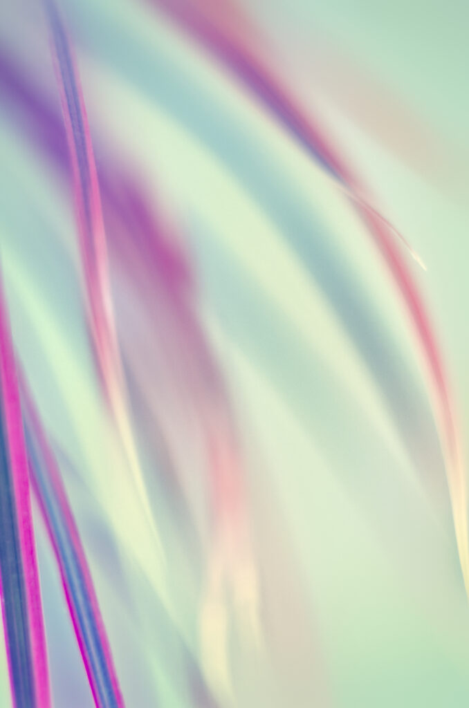Calming Abstract Wallpaper: Smooth Lines & Soft Pastel Background