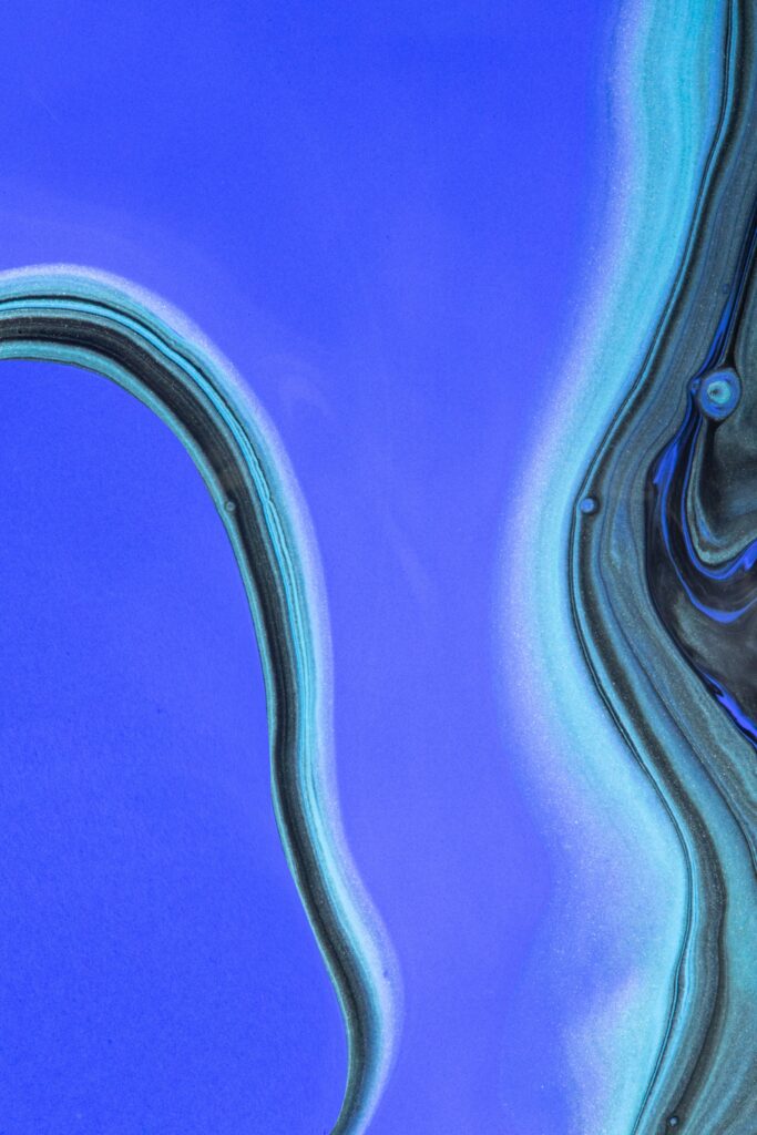 Stunning Blue Abstract Wallpaper with Wavy Fluid Stripes
