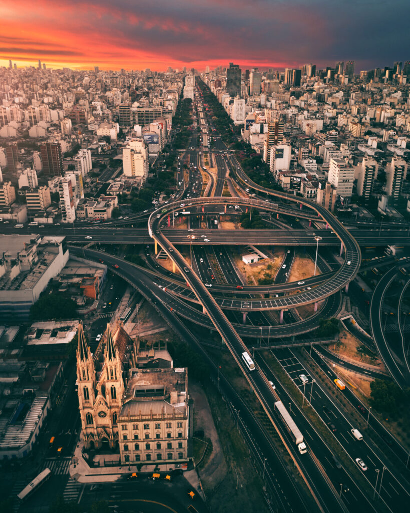 Vibrant Sunset Metropolis Wallpaper: Cityscape & Striking Architecture