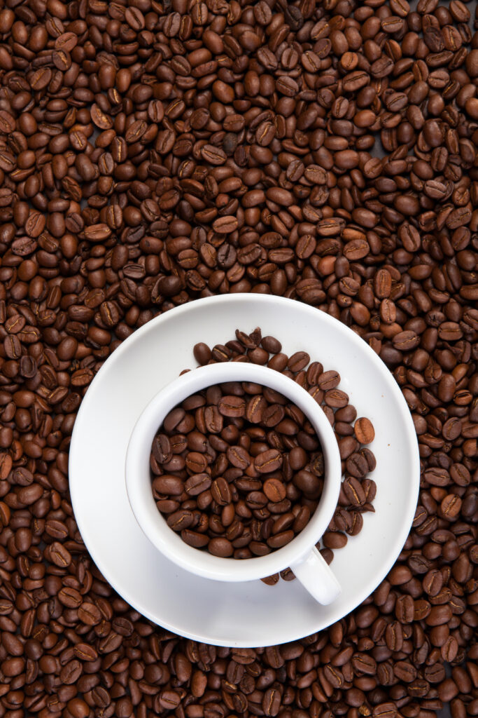Charming Coffee Mug Wallpaper: Beans & Saucer Delight