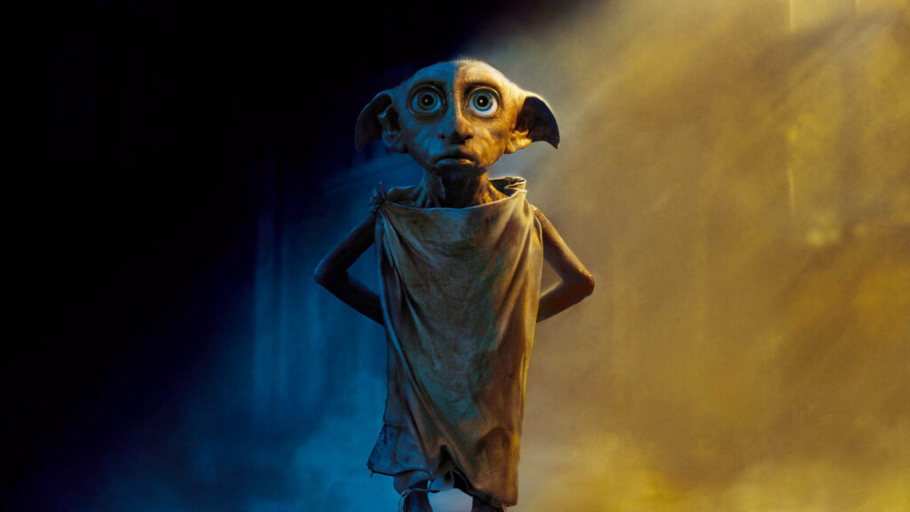 Dobby House-Elf Wallpaper: Captivating Background with Expressive Gaze