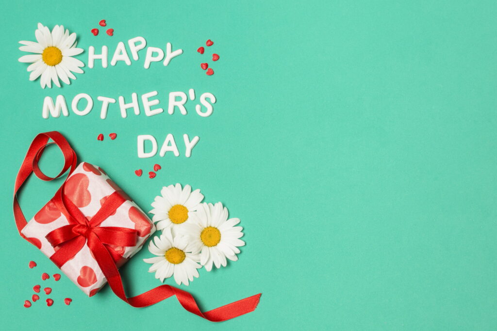 Joyful Mother's Day: Captivating 4K Wallpaper Celebrating the Season with Heartwarming Gifts