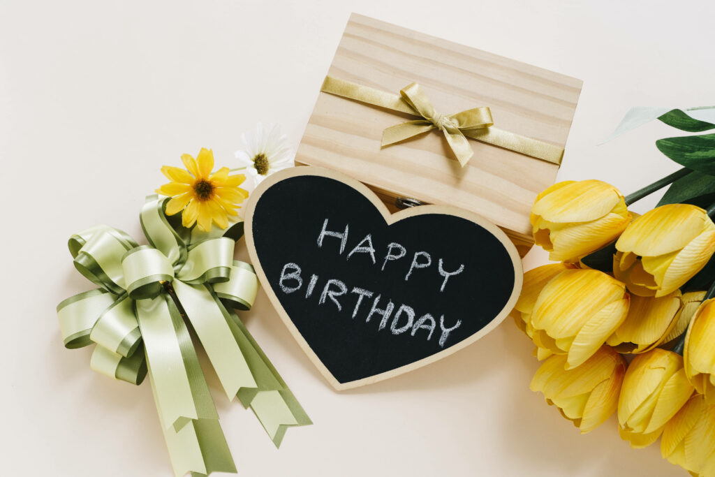 Charming Birthday Wallpaper: Heart Chalkboard & Floral Decor