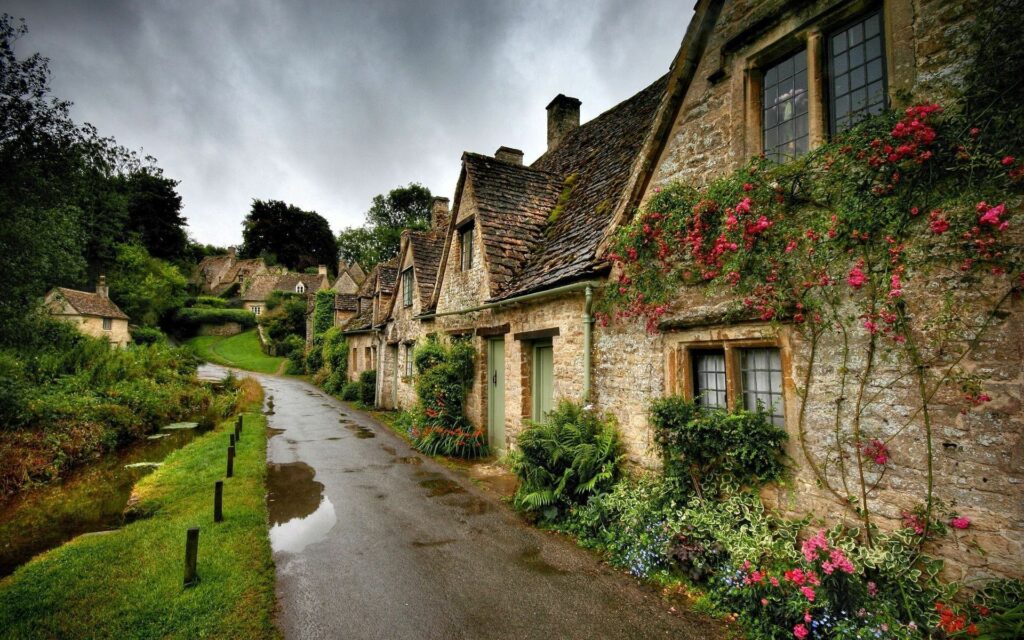 Rustic Countryside Cottages: Scenic Wallpaper Background