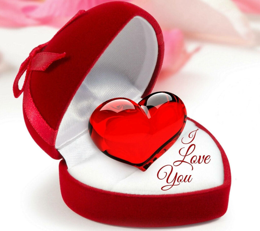 Charming Wallpaper: Red Ring Box & Heart Symbolizing Love