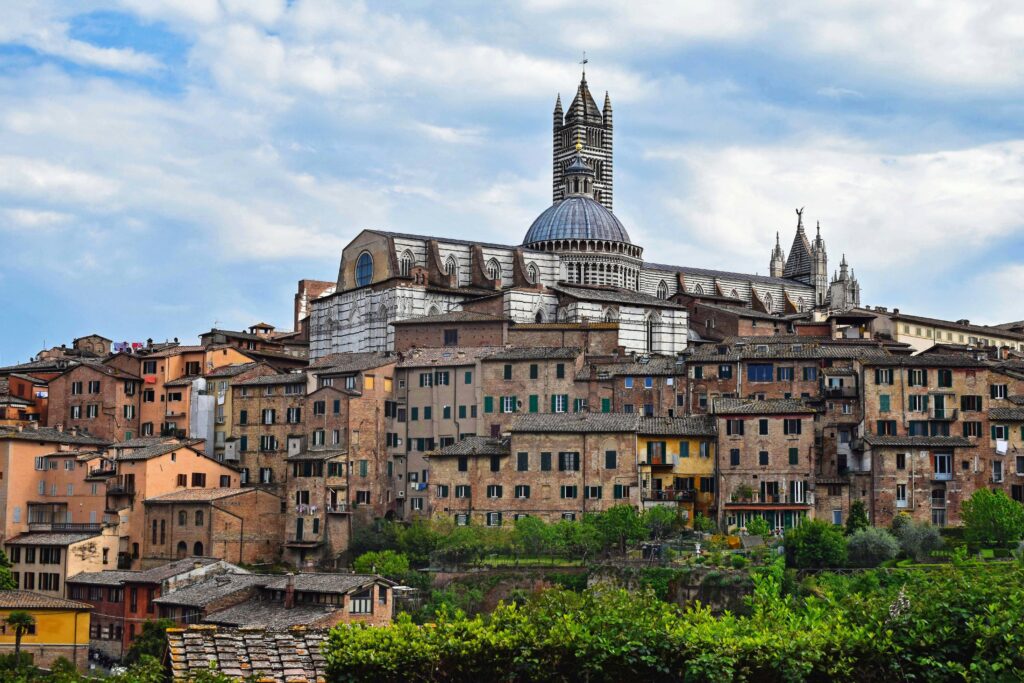 Charming Old City Wallpaper: Stunning Architecture & Timeless Beauty