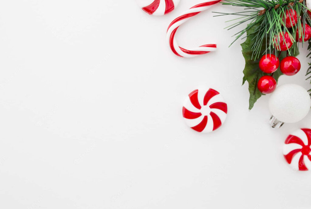 Cheerful Christmas Wallpaper: Candy Canes, Peppermints & Berries