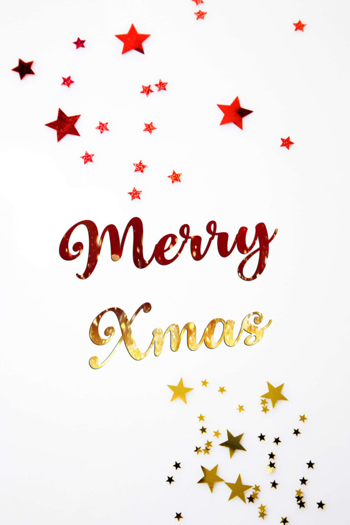 Cheerful Merry Xmas Wallpaper with Red & Gold Stars on White