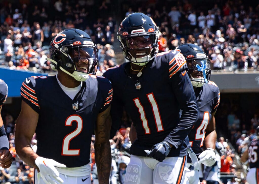 Chicago Bears wide receivers Darnell Mooney and DJ Moore in action wearing navy blue uniforms Wallpaper