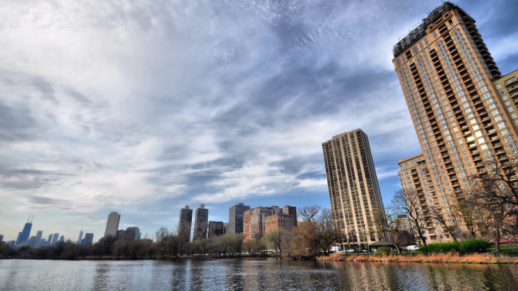 Picturesque Chicago Skyscrapers: Urban Charm Wallpaper Background