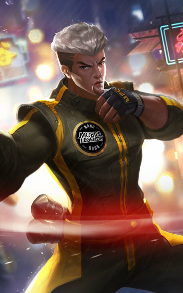 Legendary Fighter Chou Displaying His Strength - MLBB Hero in a Stunning HD Phone Wallpaper
