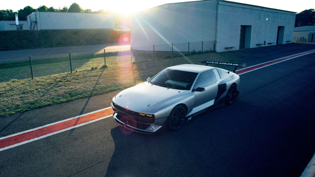 Classic-Inspired Hyundai Wallpaper: Retro Racing Track Design
