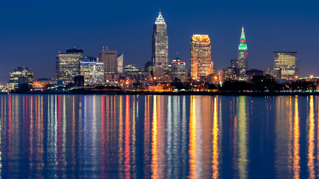 Cleveland City Skyline Night Wallpaper: Illuminated Views & Reflections