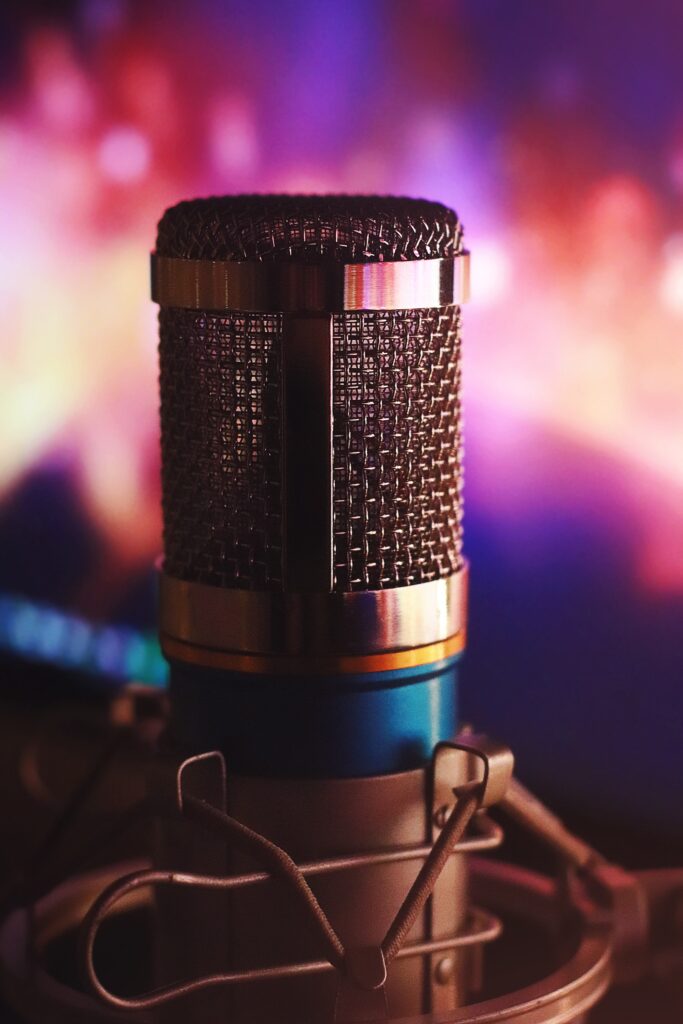 Close-Up Professional Microphone Wallpaper: Audio & Recording Theme