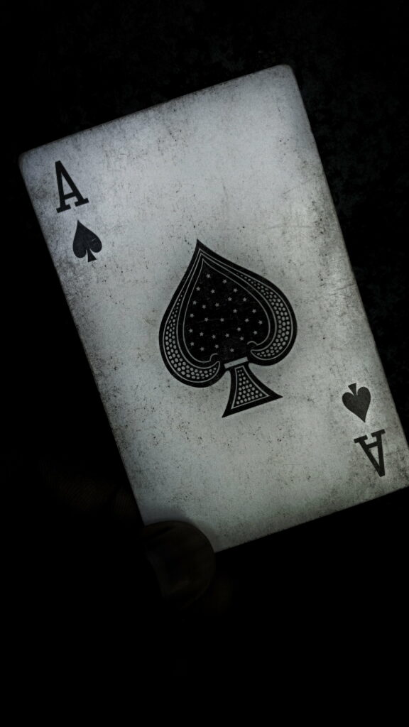 Mobile Madness: Club Ace Playing Cards in Cool HD Phone Wallpaper