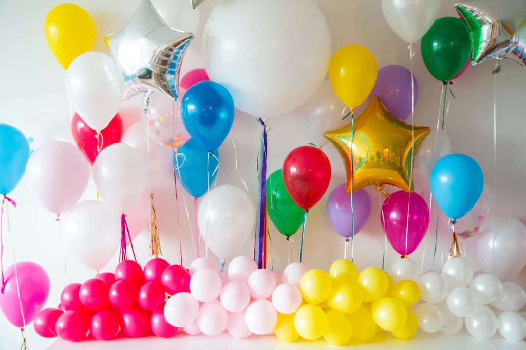 Vibrant Balloons Wallpaper: Joyful Festive Background for Celebrations