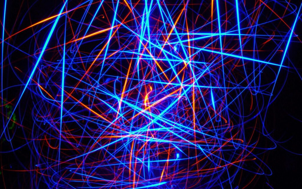 Chaos in Motion: A Whirlwind of Abstract Blue and Red Lines in 3D HD Wallpaper