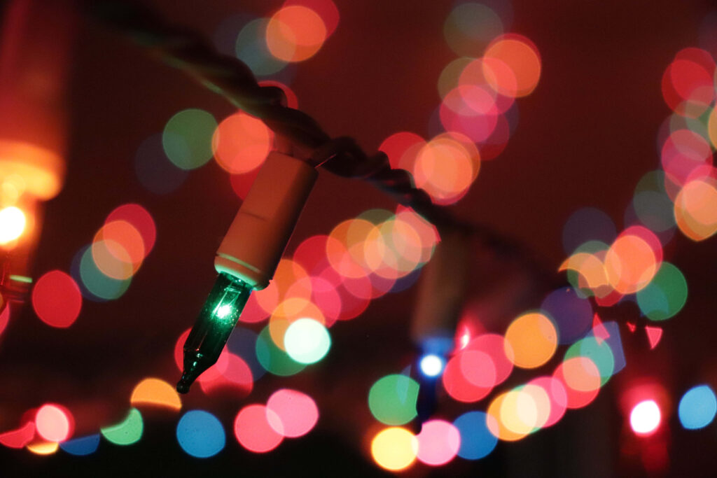 Vibrant Christmas Lights: Festive Bokeh Effects for Holiday Cheer Wallpaper