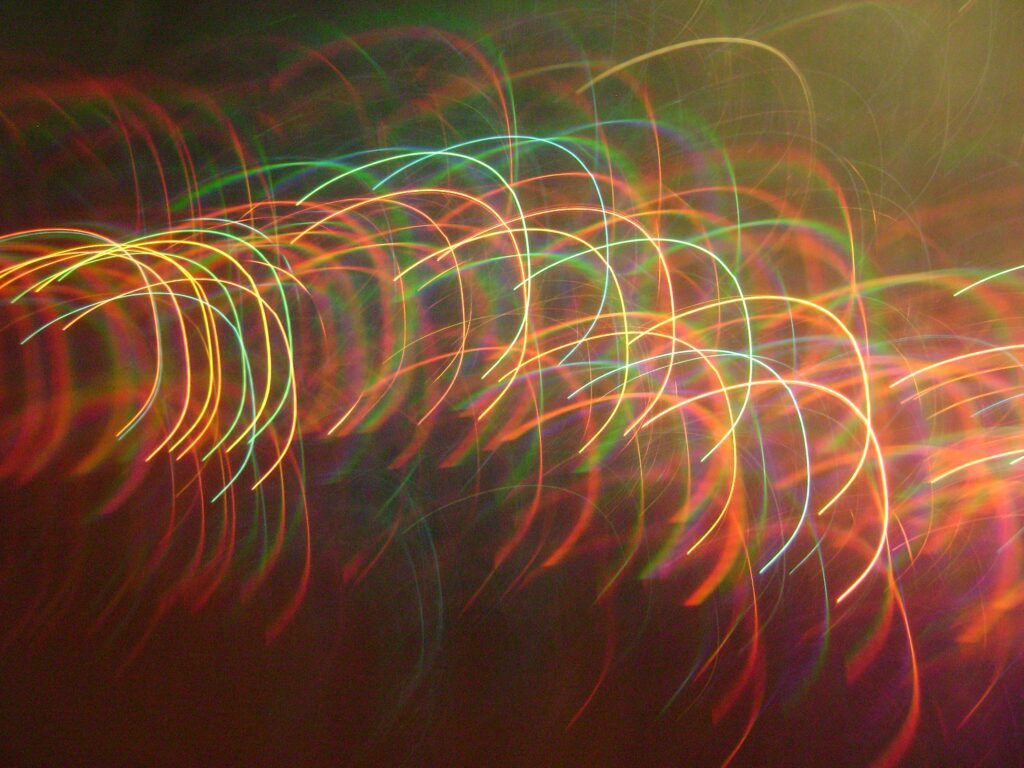 Vibrant Abstract Light Trails Wallpaper in 3072x2304