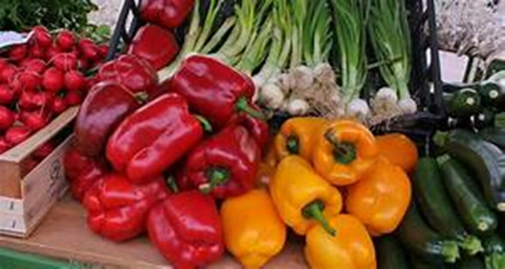 Colorful Fresh Vegetables Wallpaper: Red & Yellow Bell Peppers