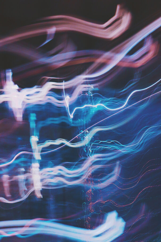 Colorful Light Trails: Dynamic Abstract Wallpaper 4000x6000