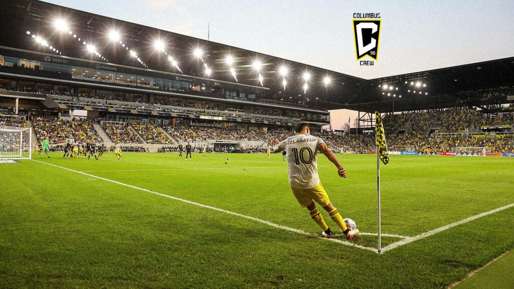 Columbus Crew Player Corner Kick Wallpaper: Stadium Cheers