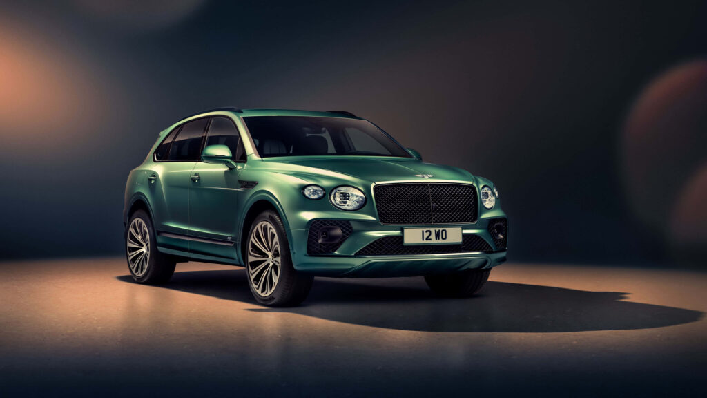 Bentley Bentayga's Grandeur in a Breathtaking Journey Wallpaper