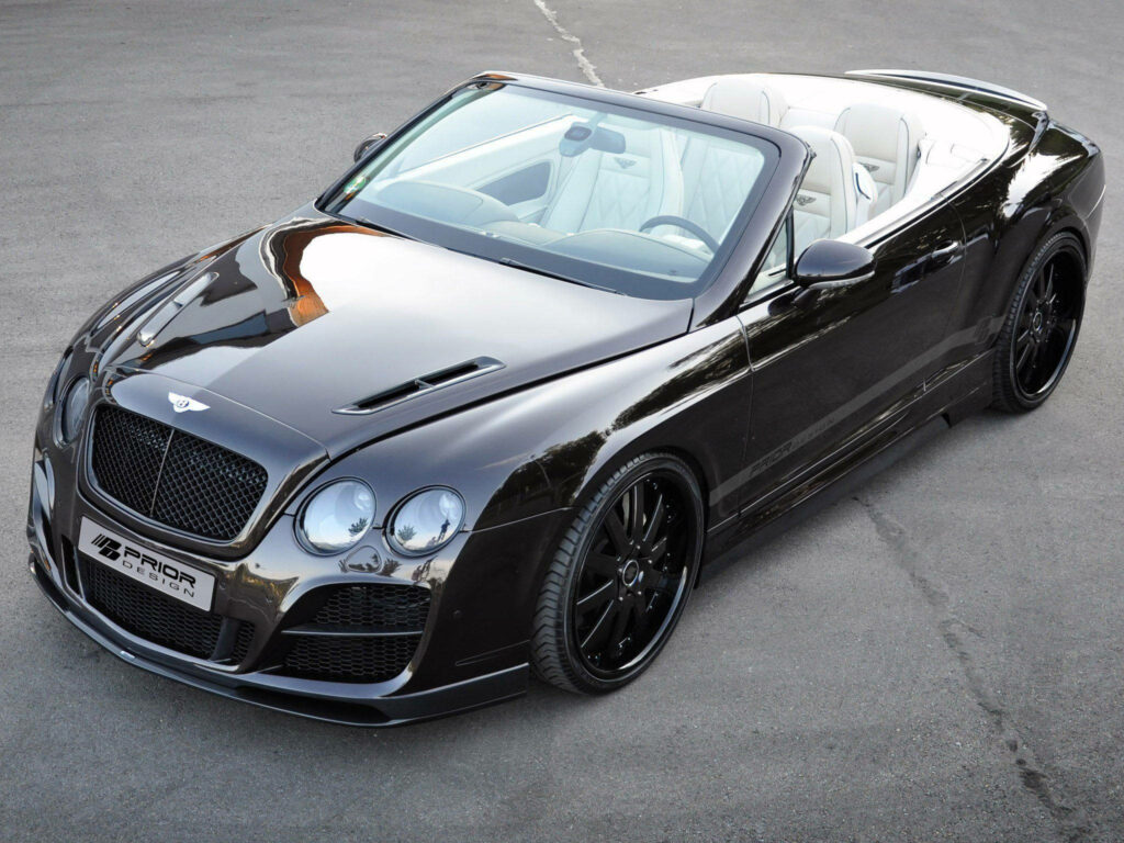 Spectacular Bentley Convertible - Exquisite Wallpaper for Car Enthusiasts