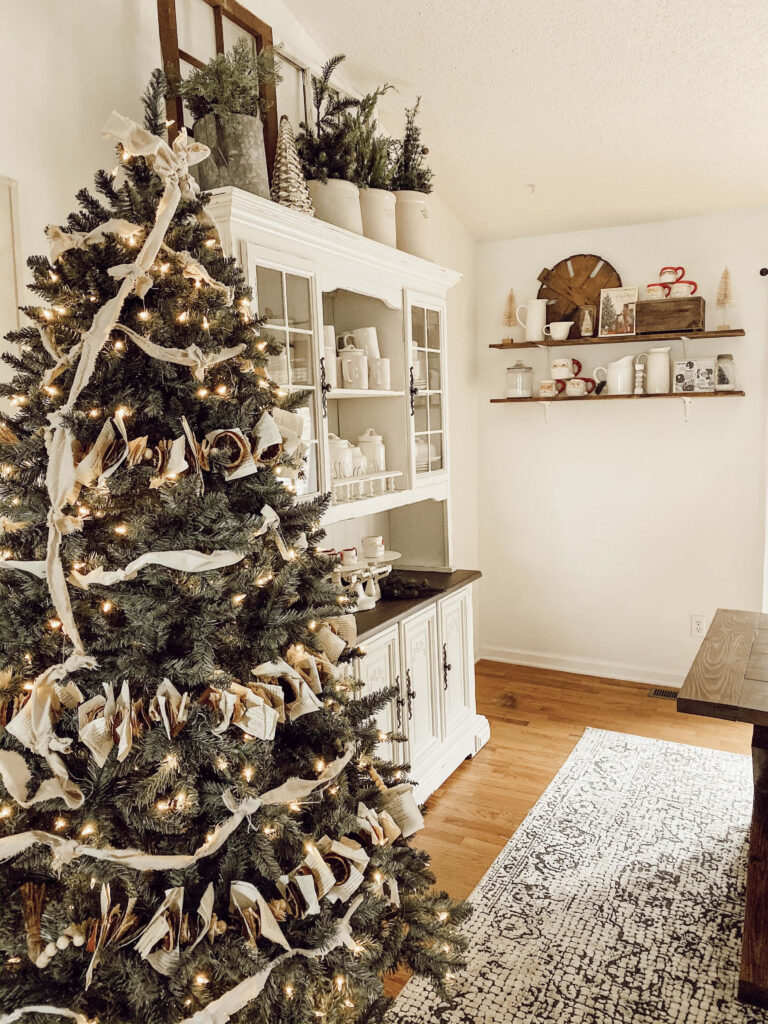 Cozy Farmhouse Christmas Wallpaper with Rustic Decor and Tree
