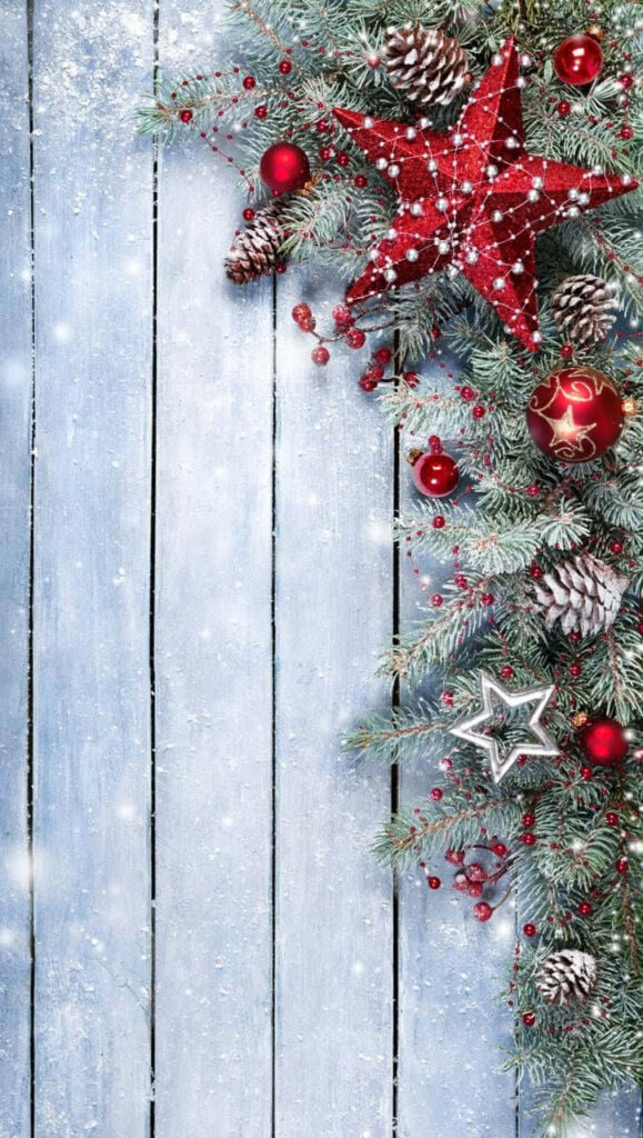 Cozy Farmhouse Christmas Wallpaper with Festive Decorations