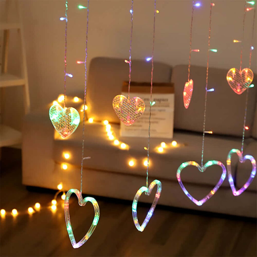 Cozy Aesthetic Wallpaper: Glowing Hearts & Warm String Lights