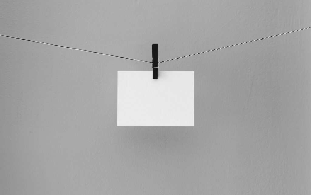 Blank Canvas Hanging: QHD Wallpaper Background in Monochrome