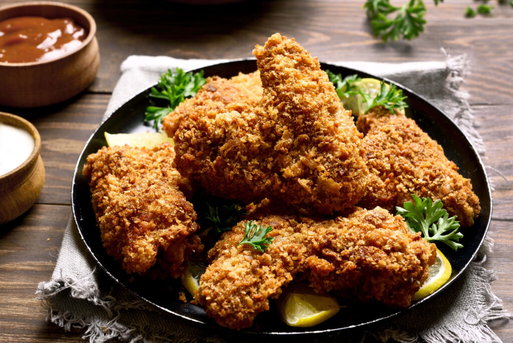 Delicious Crispy Fried Chicken Wings Wallpaper for Food Lovers