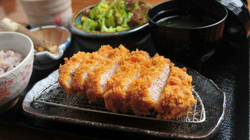 Delicious Japanese Tonkatsu Wallpaper: Crispy Chicken & Sides