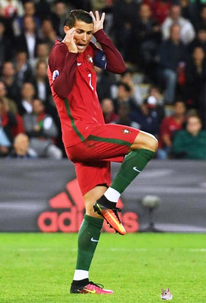 Cristiano Ronaldo Action Wallpaper - Iconic #7 Jersey Background