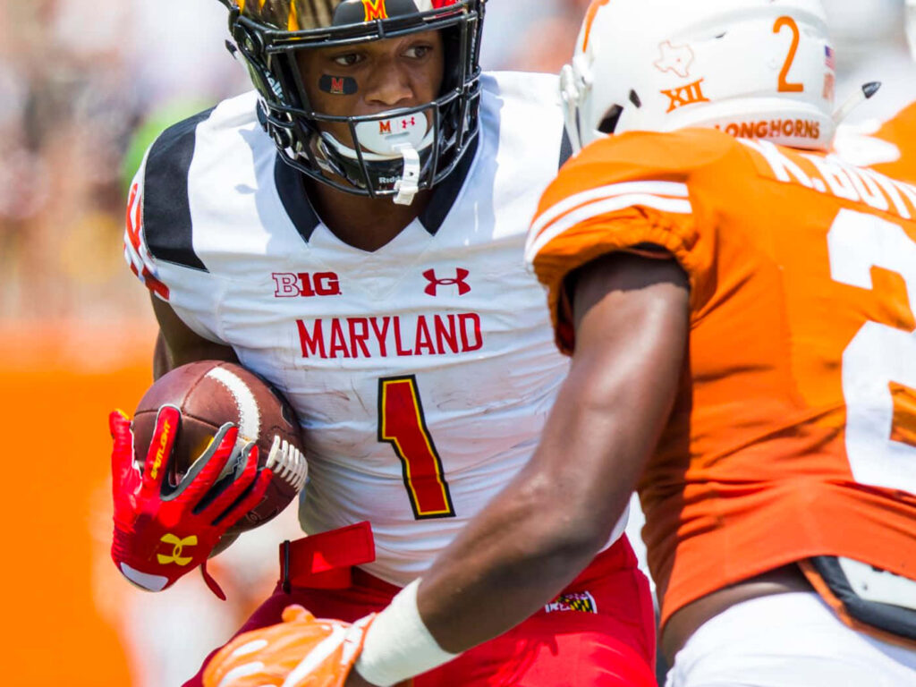 Football athlete DJ Moore 2017 Maryland Terrapins vs Texas Longhorns action sports wallpaper