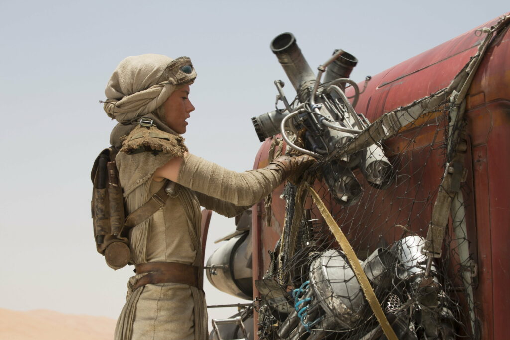 The Force Awakens: Daisy Ridley Embraces Her Star Wars Legacy in this Stunning 4K Wallpaper